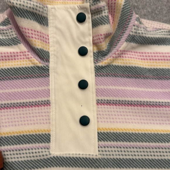 LIV Women’s 4 button Fleece- Size Small - Picture 4 of 5